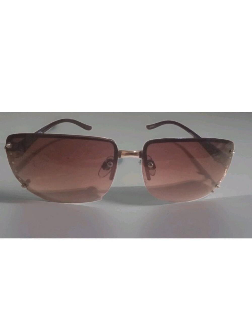 Foster Grant SR0820 Vera GLD FWG Sunglasses Rose Tinted Black Frames